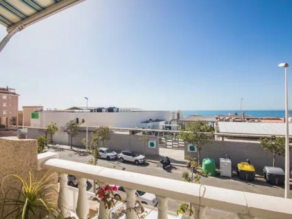 Chalet adosado en calle Juan Sebastián Elcano