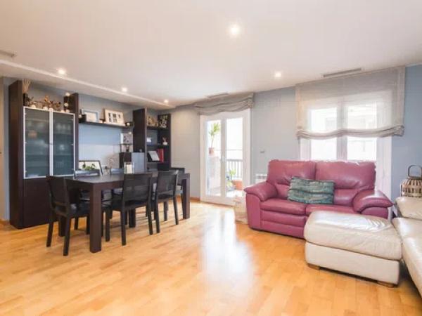 Piso en avenida Oscar Espla s/n