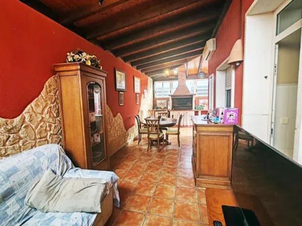 Chalet adosado en calle Tarragona, 2