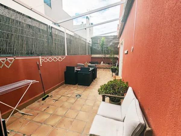 Chalet adosado en calle Tarragona, 2