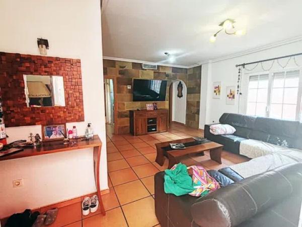 Chalet adosado en calle Tarragona, 2