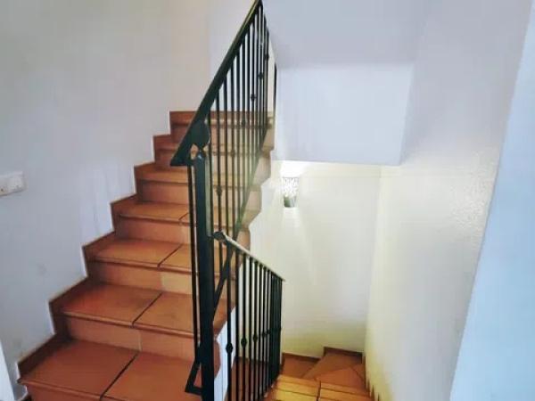 Chalet adosado en calle Tarragona, 2