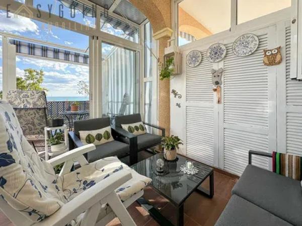 Chalet adosado en calle Juan Sebastián Elcano