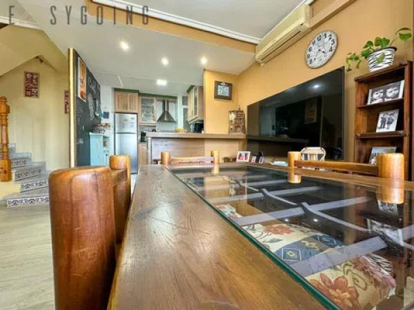 Chalet adosado en calle Juan Sebastián Elcano