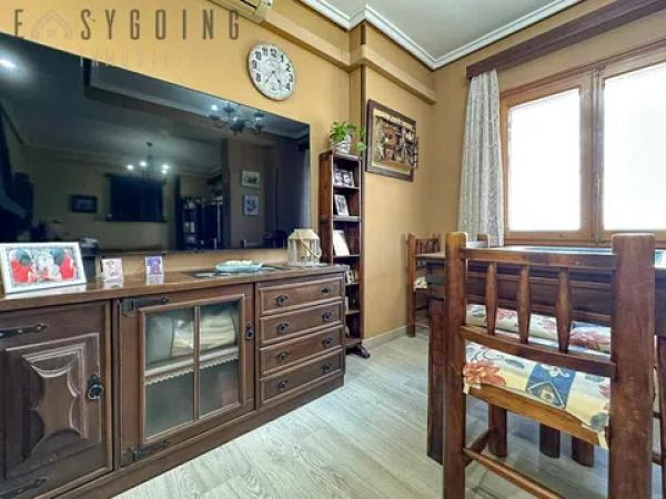 Chalet adosado en calle Juan Sebastián Elcano