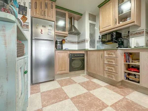 Chalet adosado en calle Juan Sebastián Elcano