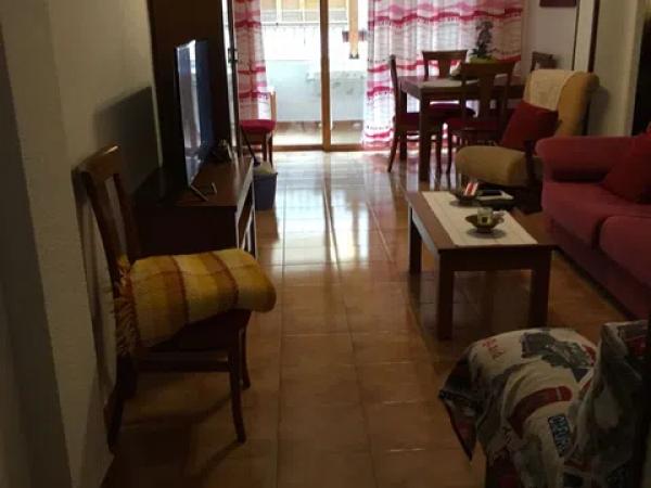 Piso en avenida del Tamarit