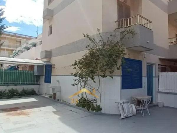 Casa independiente en avenida Albacete, 117