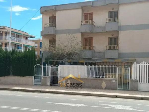 Casa independiente en avenida Albacete, 117