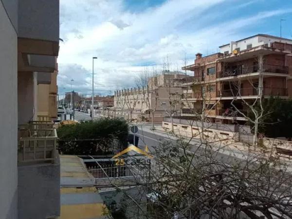 Casa independiente en avenida Albacete, 117