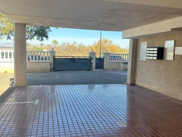 Chalet pareado en Misterio De Elche