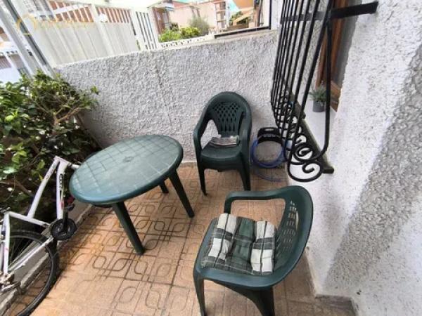 Chalet adosado en calle Torrevieja