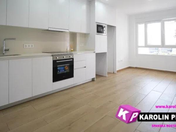 Piso en avenida de Ronda