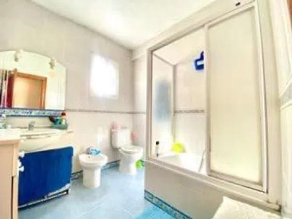 Piso en avenida Jesús Astondoa Santamaría