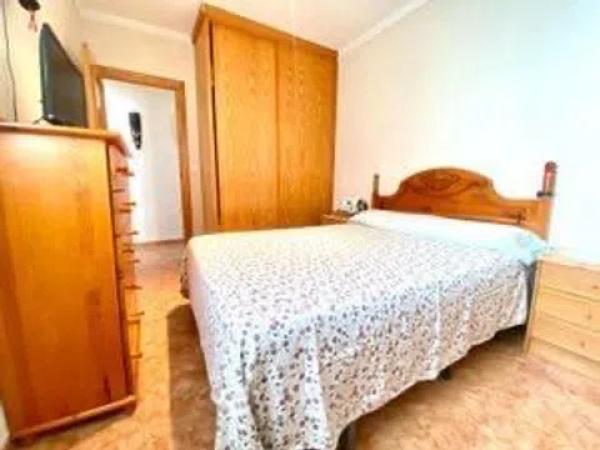 Piso en avenida Jesús Astondoa Santamaría