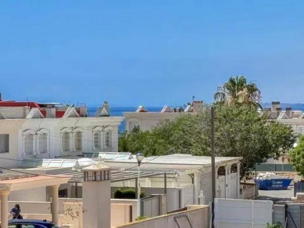 Piso en avenida Catalanet