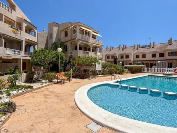 Piso en avenida Catalanet