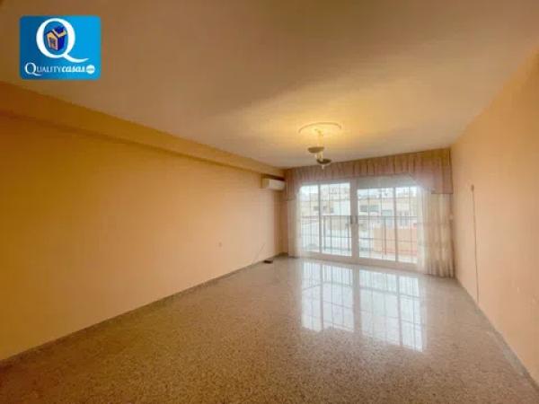 Piso en Playa Levante