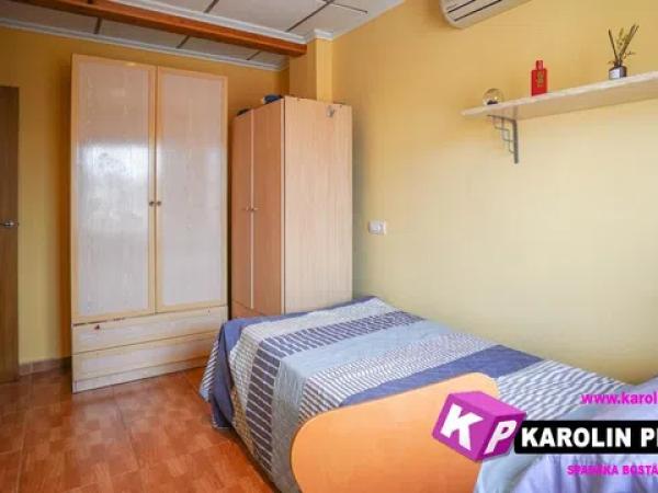 Piso en calle Enrique Pire Solís