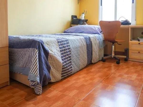 Piso en calle Enrique Pire Solís