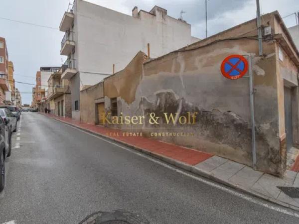 Casa independiente en calle San Miguel