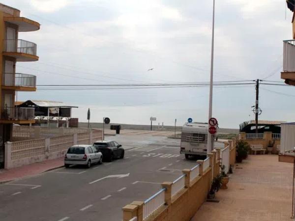 Piso en calle Almoradí