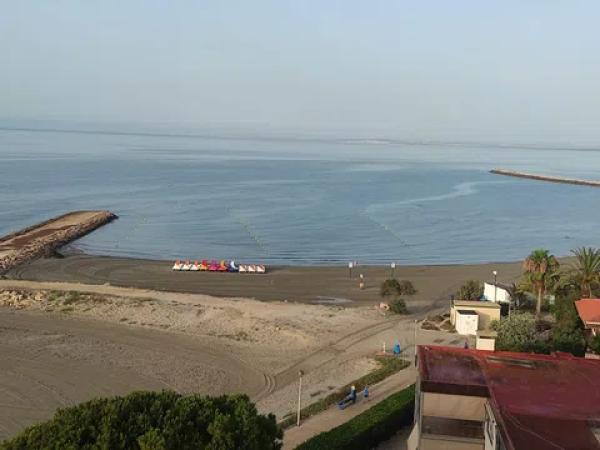 Estudio en avenida Catalanet, 6