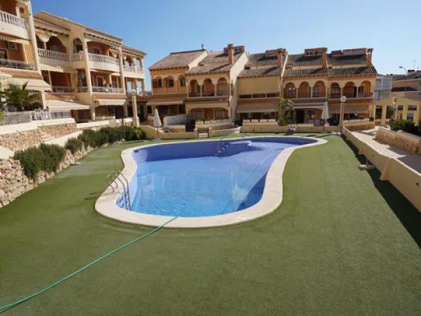 Chalet adosado en calle Honduras, 40