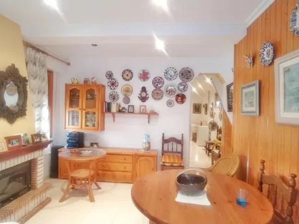 Casa independiente en calle Orihuela