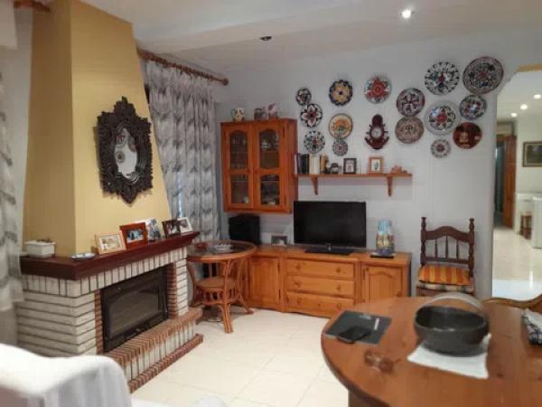 Casa independiente en calle Orihuela