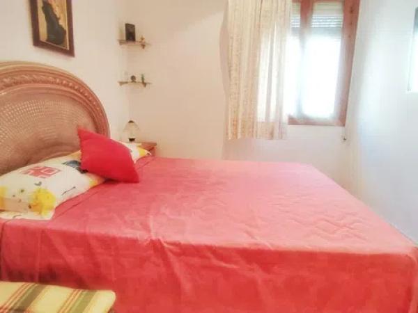 Casa independiente en calle Orihuela