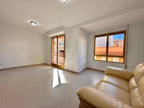 Piso en Playa Levante