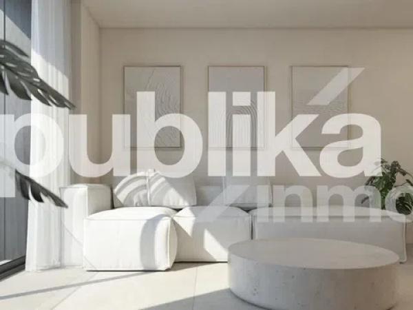 Piso en calle Almirante Antequera, 8