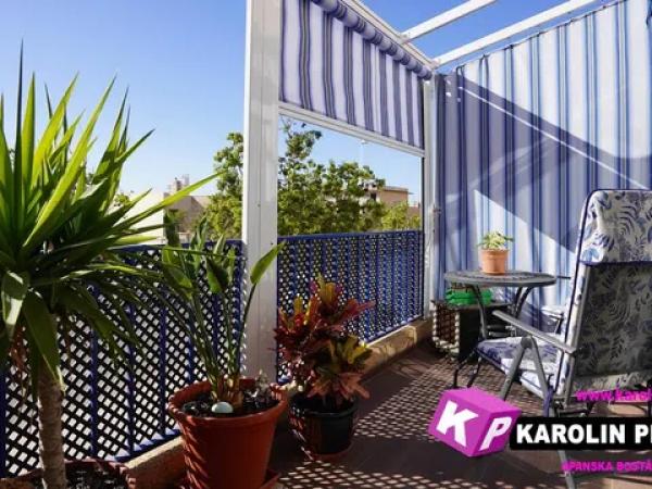 Casa independiente en calle Juan Sebastián Elcano