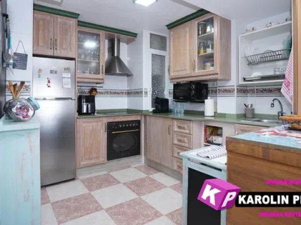 Casa independiente en calle Juan Sebastián Elcano