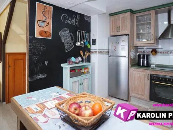 Casa independiente en calle Juan Sebastián Elcano