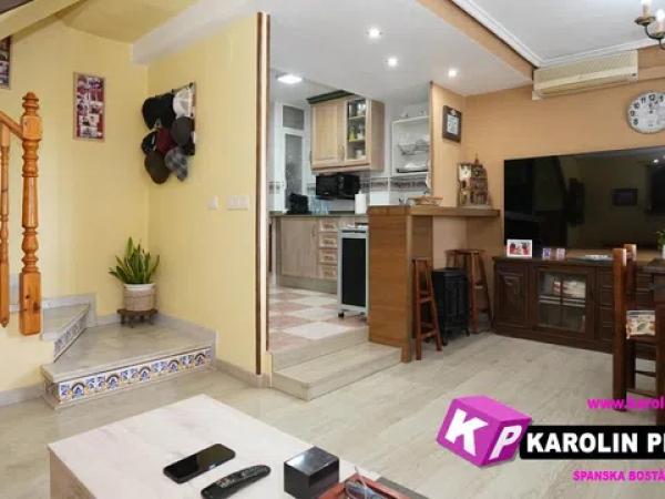 Casa independiente en calle Juan Sebastián Elcano