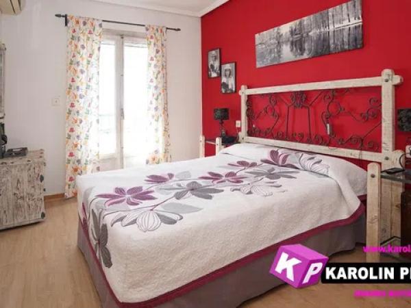 Casa independiente en calle Juan Sebastián Elcano