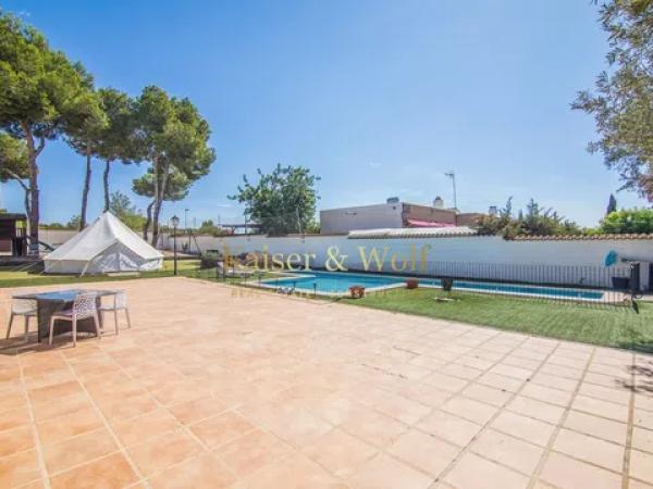 Casa independiente en calle Rafael Franco