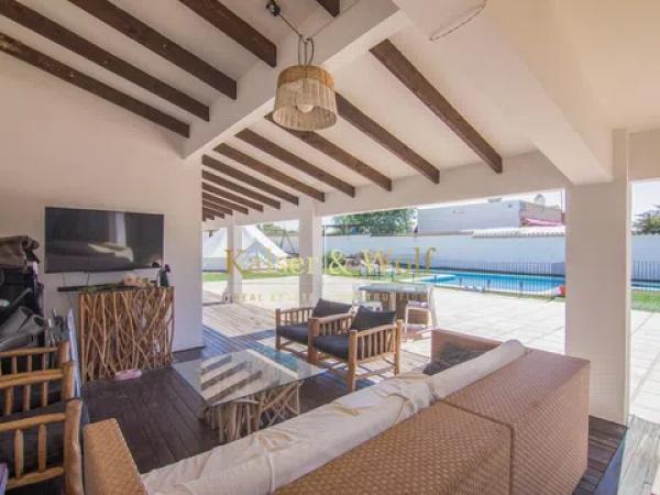 Casa independiente en calle Rafael Franco