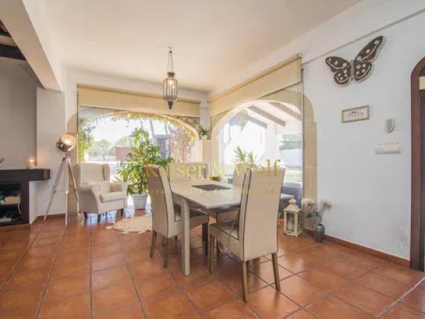 Casa independiente en calle Rafael Franco