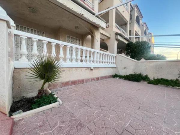 Chalet pareado en calle Méjico