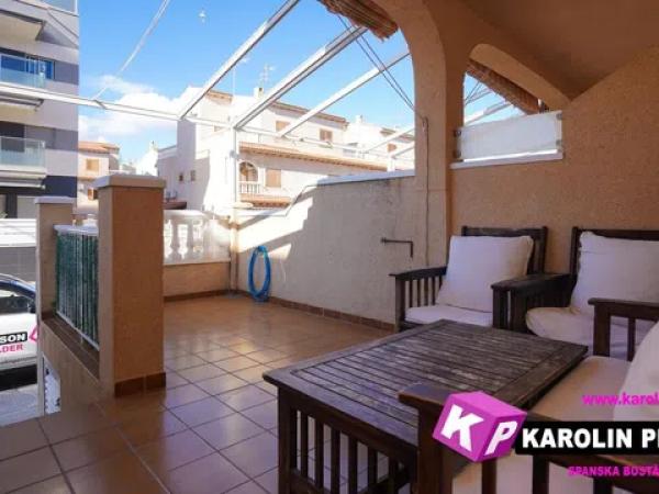 Casa independiente en calle Consueta