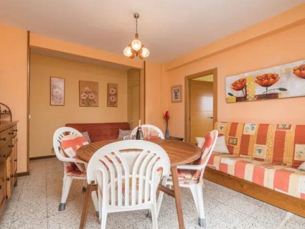 Piso en calle Villena, 24