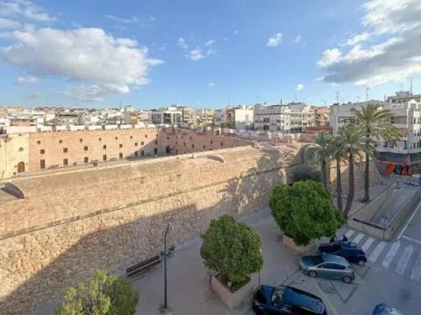 Piso en calle Almirante Antequera