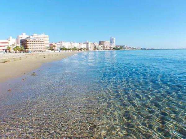 Piso en calle Almirante Antequera