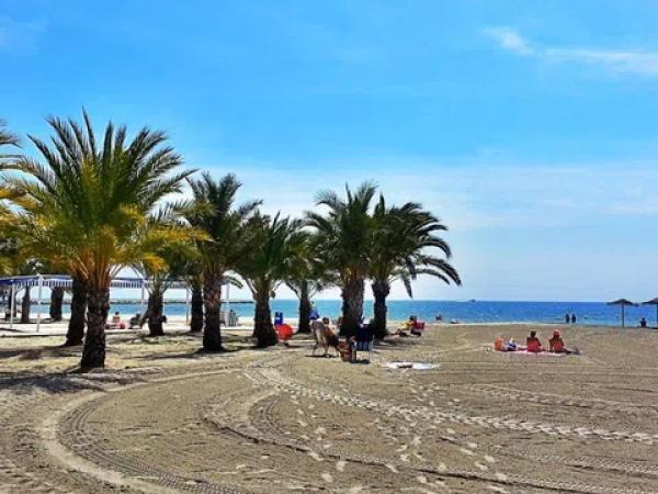 Piso en calle Almirante Antequera