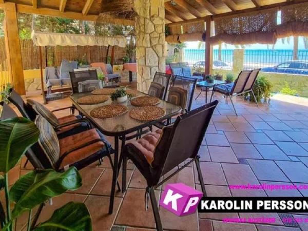 Casa independiente en avenida Santiago Bernabéu