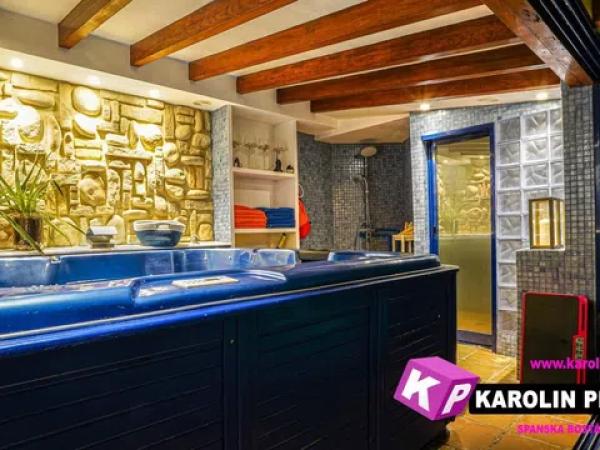 Casa independiente en avenida Santiago Bernabéu