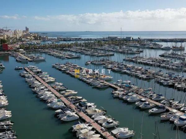 Piso en avenida Vicente Blasco Ibañez